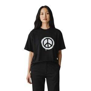 NIKKIB woman's size medium M peace sign graphic crop stretch black top shirt